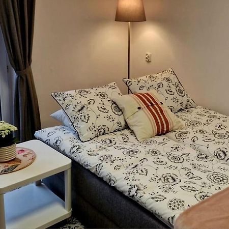 Apartament Zachodni Z Balkonem 4 Osoby Warschau Exterior foto