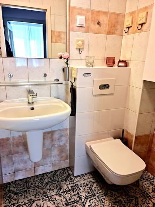 Apartament Zachodni Z Balkonem 4 Osoby Warschau Exterior foto